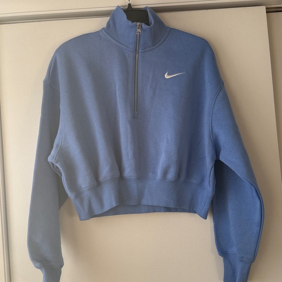 Nike Women's Sportswear Phoenix Fleece Oversized 1/2-Zip Crop Sweatshirt - Picture 2 of 5